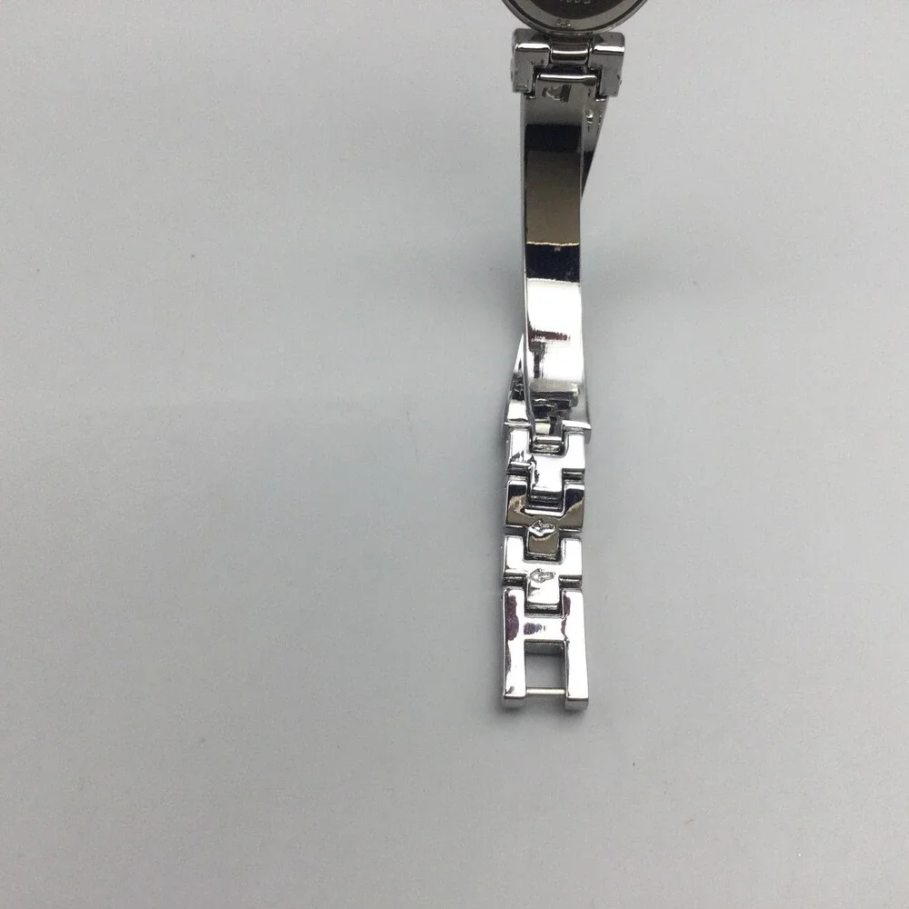 Armitron Womens Watch 21mm White Oval Dial Silver Tone Crystals New Battery 7.5